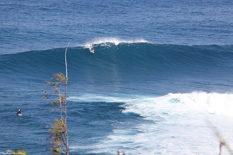 San Francisco Maui Big Wave Surfing